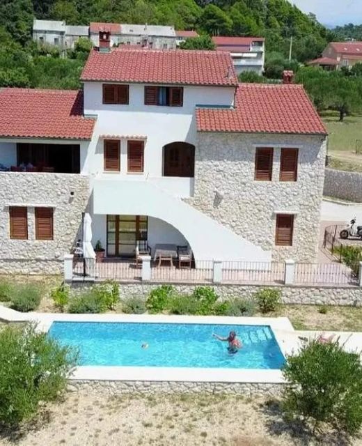 Family-friendly Apartments With Swimming Pool Barbat, Rab - 22358 Barbat