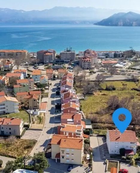Apartments With Parking Space Baška, Krk - 22415 Baška