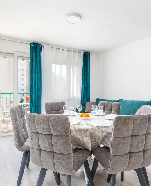 Apartments With Parking Space Split - 22452