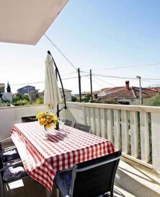 Apartments With Parking Space Supetar, Brač - 22504 Supetar