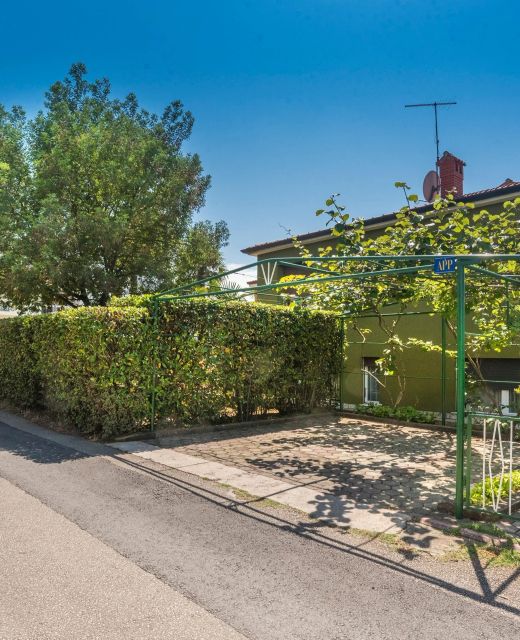 Apartments With Parking Space Umag - 22520