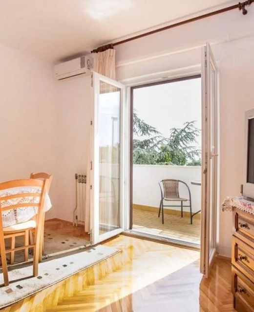 Apartments With Parking Space Rovinj - 22527