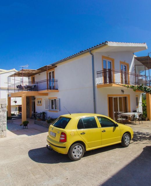 Apartments With Parking Space Pirovac, Šibenik - 22646 Pirovac