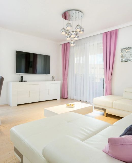 Apartments With WiFi Split - 22872