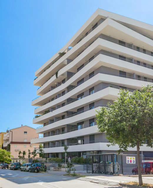 Apartments With WiFi Split - 22872
