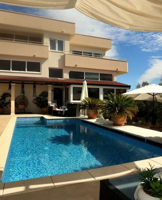 Apartments Hermes Okrug Gornji