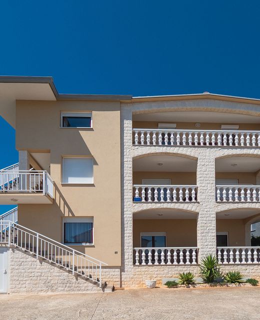 Apartments Ljubica Rogoznica II
