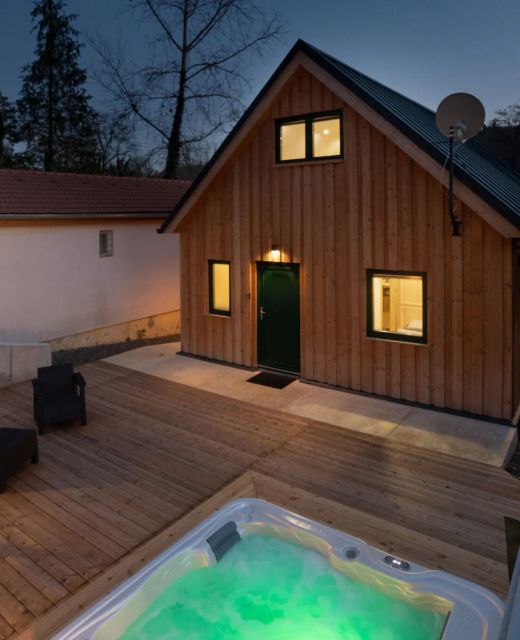 Holzhaus Sikonda