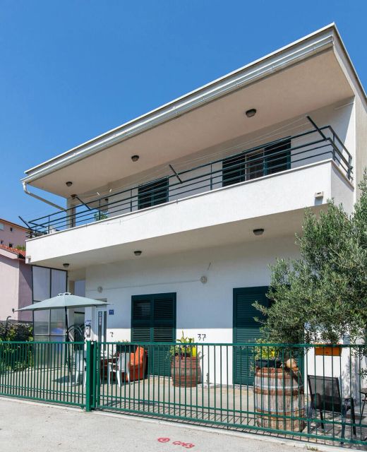 Apartman Ploče - CDR573