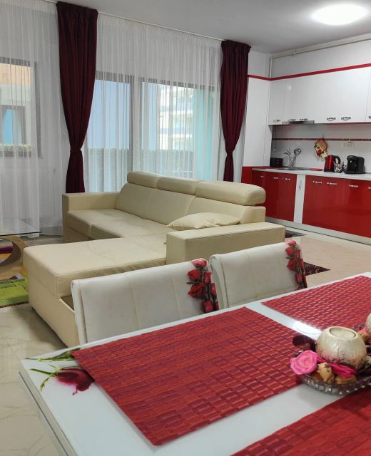 Apartament Delfin - 100m de plaja Mamaia-Sat