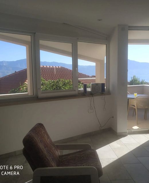 Apartment Postira