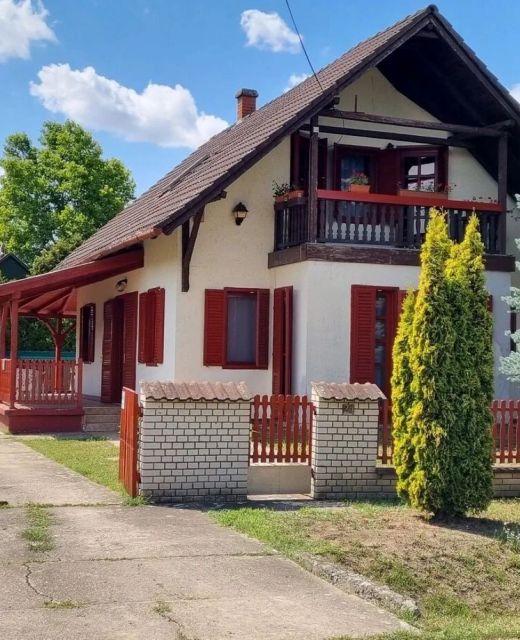 Tisza-Tavi Isteni Vendégház Abádszalók