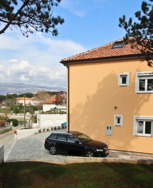 Apartments Ivo P. with Sea View Silo