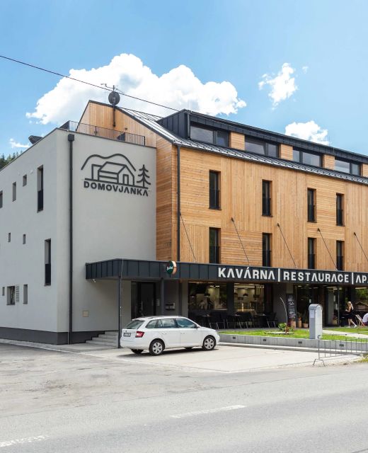 Luxusní apartmány Domovjanka - VELKÁ STOLOVÁ a MALÁ STOLOVÁ Bílá