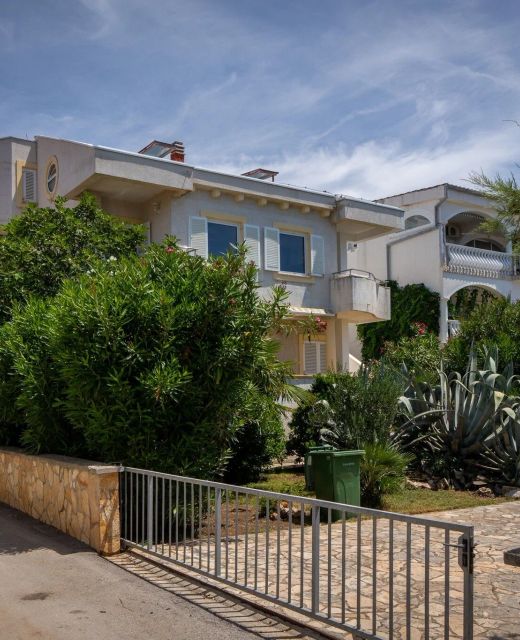 Apartments Bozica Vir