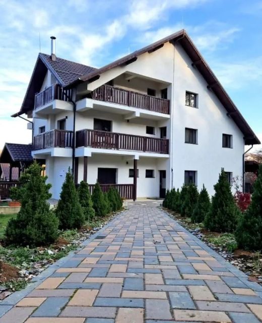 Pensiunea Izvorul Liniștii Rădăşeni