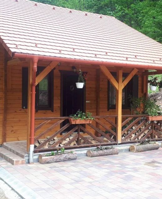 Csillaghuta Vendégház Répáshuta