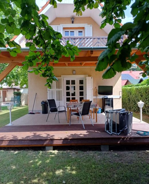 Virág Strand Vendégház Balatonlelle