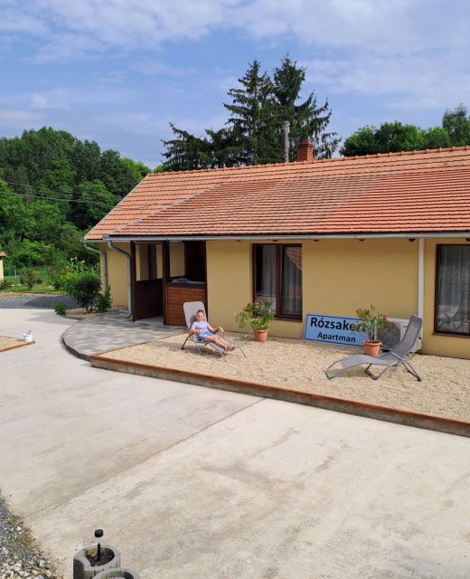 Rózsakert Apartman Zala Tekenye
