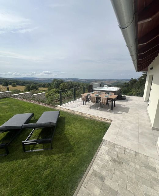 Bakonyi Panoráma Élményház Tés