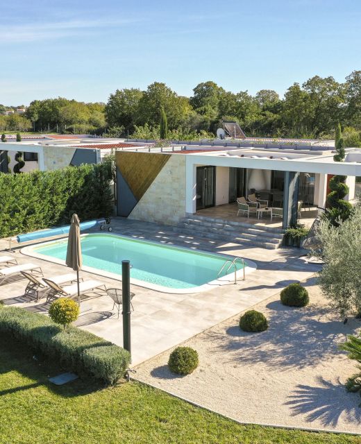 Villa Royal Green Two Nin