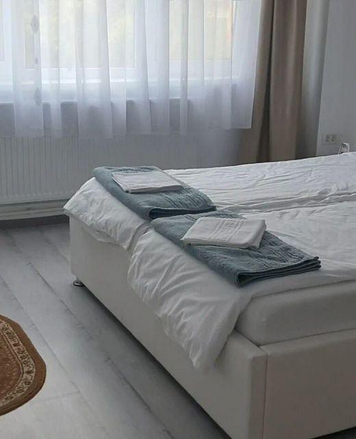 Apartament Modern Claudia Brad