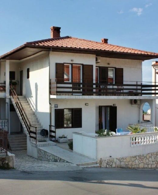 Apartment and Rooms Luka Vrbnik