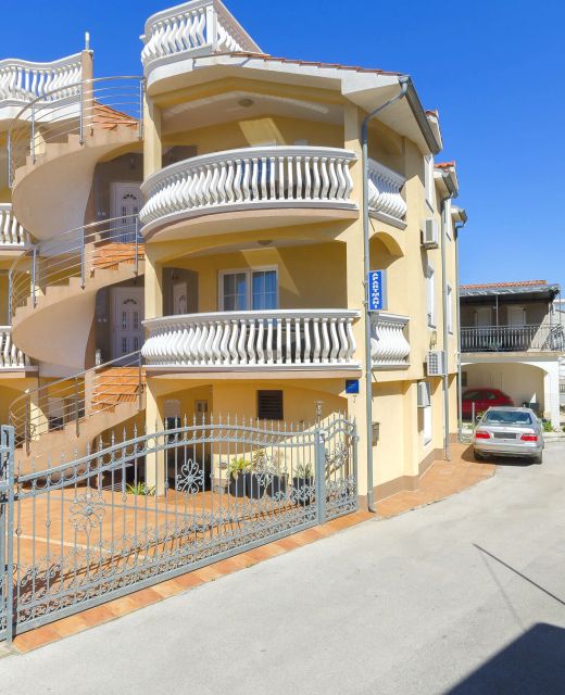 Apartments Ani Vodice