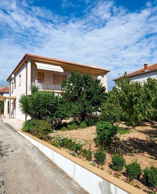Apartment and Rooms Ivo Trogir