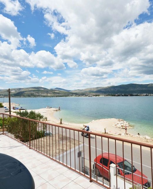Apartment Andja Arbanija