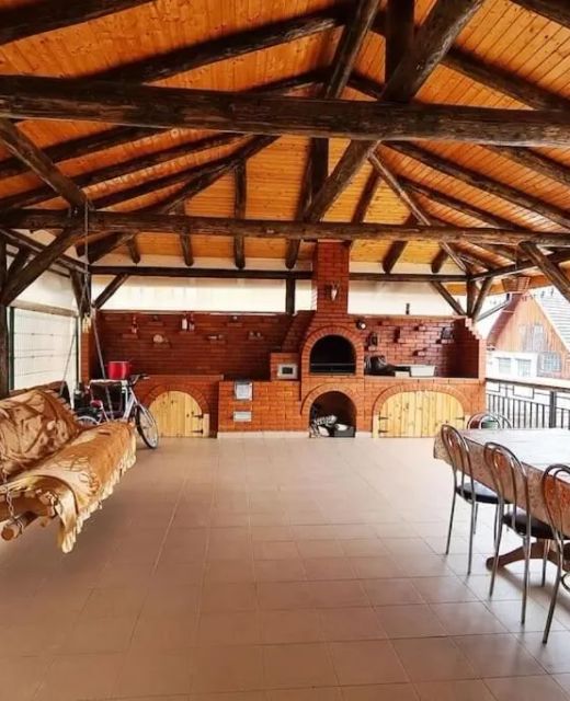 Casa de lângă Râu Rucăr
