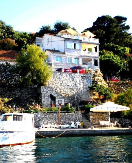 Apartments Ivo Račišće