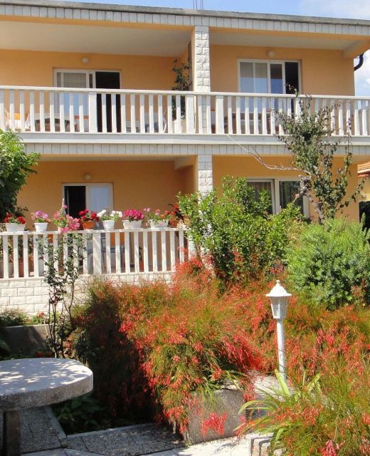 Apartments Antonio Orebic