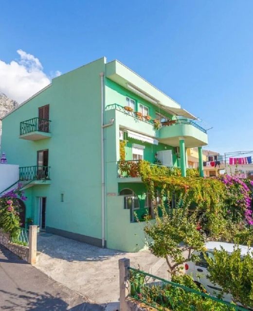 Apartments Tomislava Makarska