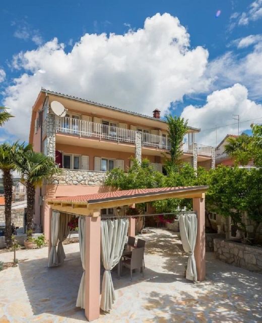 Apartment Dora Trogir II