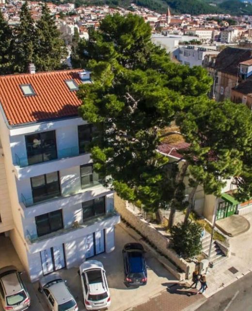 Apartments Maka Makarska