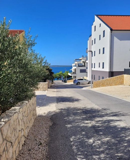 Apartments Mare Family only Mandre