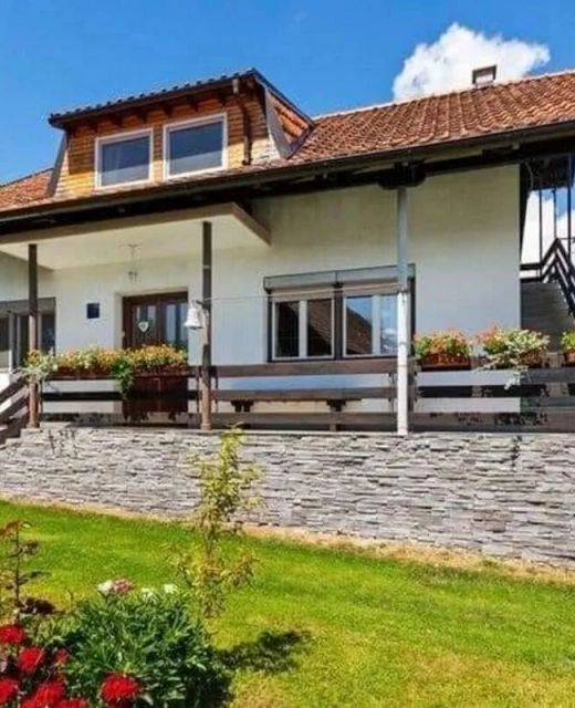 Apartments For Families With Children Jakovci Netreticki, Karlovac - 20495 Jakovci Netretićki