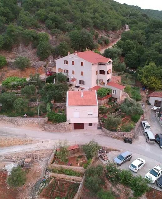 Apartments With Parking Space Beli, Cres - 22435 Beli
