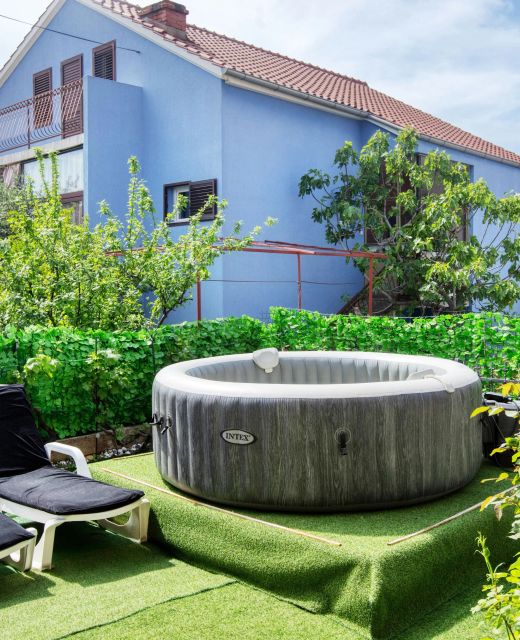 Apartments With Hot Tub Šibenik - 22886