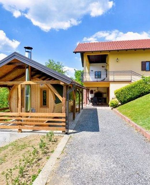 Holiday Home With Hot Tub Glavnica Donja, Zagreb - 23154 Glavnica Donja
