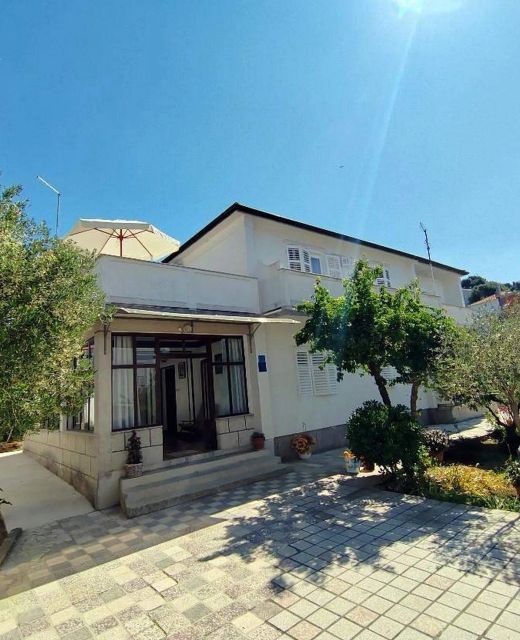 Apartments With Parking Space Rab - 23298