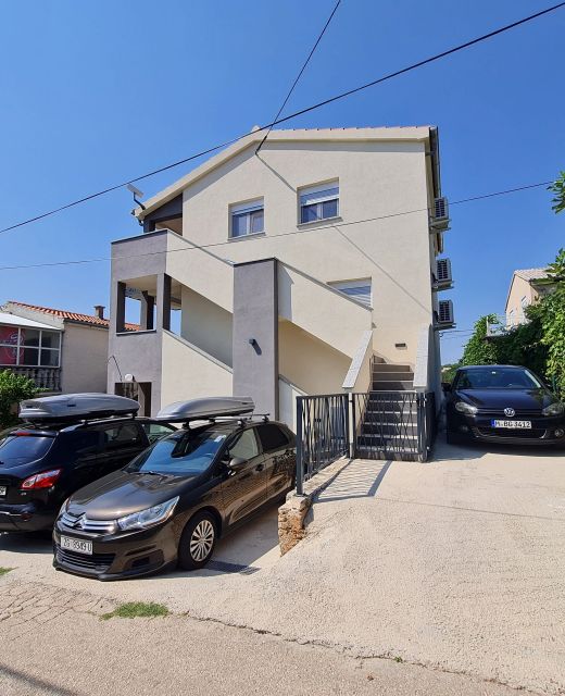 Family Friendly Seaside Apartments Kruševo, Novigrad - 23302 Kruševo