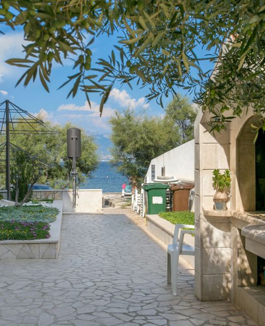Apartments By The Sea Slatine, Čiovo - 23332 Slatine