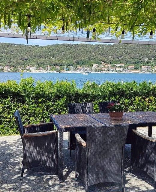 Apartments By The Sea Supetarska Draga - Donja, Rab - 23377 Supetarska Draga - Donja