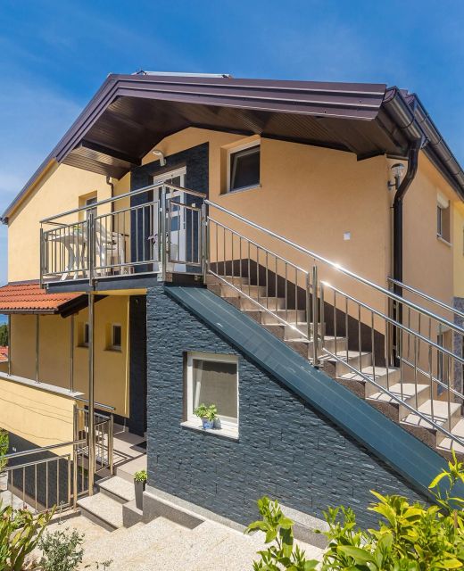 Apartments With Parking Space Njivice, Krk - 23575 Njivice