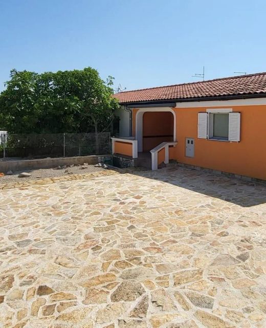 Apartments With Parking Space Vir - 23590