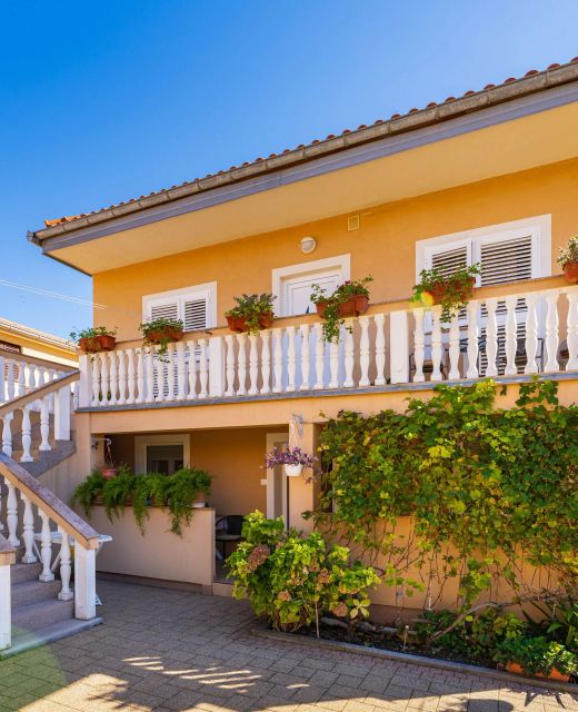 Apartments Nadica Nin