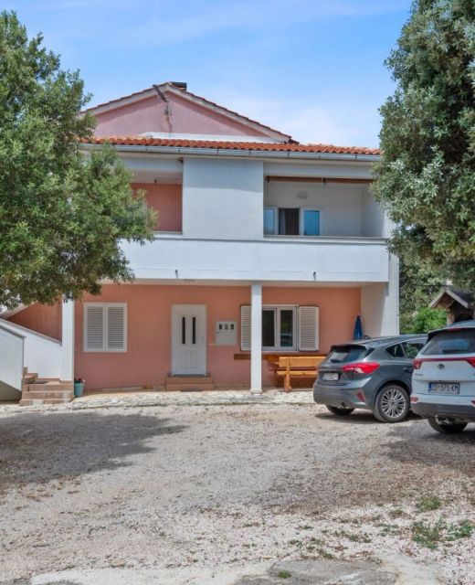 Apartment Uga2 Mandre