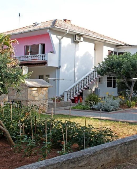 Apartments Vinko Vir